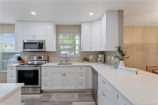 1900 S Kanner Hwy Unit 10-101, Stuart, FL 34994