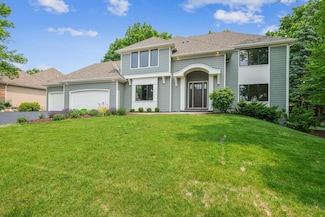 9535 Olympia Dr, Eden Prairie, MN 55347