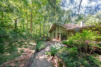 624 Russet Woods Ct Unit 3, Aurora, OH 44202