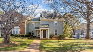 2916 Iron Gate Ln, Charlotte, NC 28212