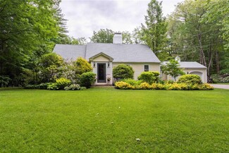 16 Depot Rd, Stratham, NH 03885