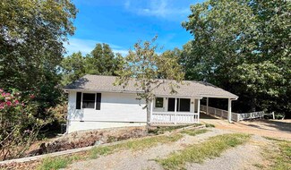 15 Delaware Dr, Cherokee Village, AR 72529