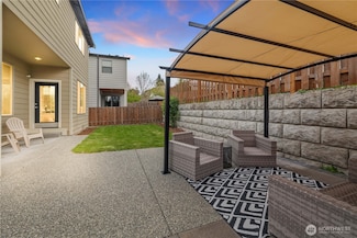 22437 SE 283rd St, Maple Valley, WA 98038