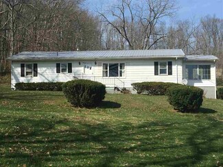 1182 E Livonia Rd, Paoli, IN 47454