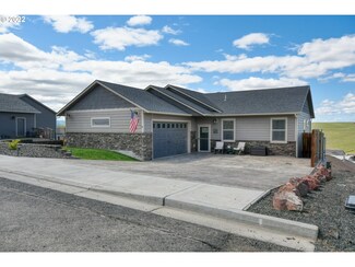 1727 SW 2nd St, Pendleton, OR 97801