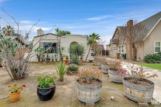 2825 San Emidio St, Bakersfield, CA 93304