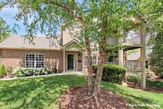 312 Whitaker Trail Unit 312, McHenry, IL 60050