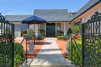 1586 Vista Claridad, La Jolla, CA 92037