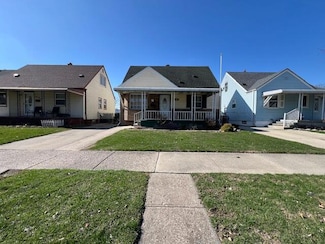 861 Cleveland Ave, Lincoln Park, MI 48146