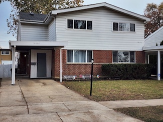 9407 Ironwood Ln, Des Plaines, IL 60016