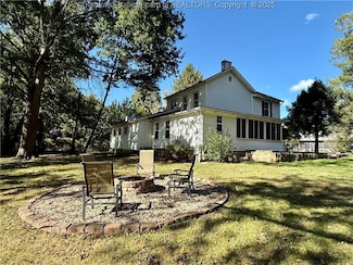 501 25th St, Dunbar, WV 25064