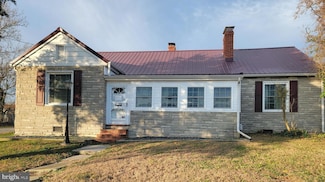 714 E King St, Seaford, DE 19973