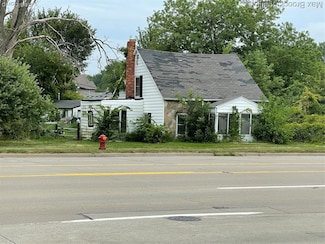 1828 John R Rd, Troy, MI 48083