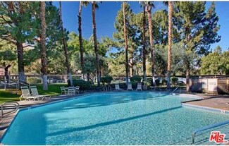 675 N Los Felices Cir W Unit 105, Palm Springs, CA 92262