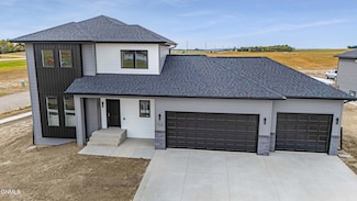 4402 Silver Blvd, Bismarck, ND 58503