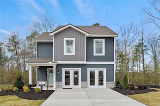 201 Staysail Dr, Elizabeth City, NC 27909