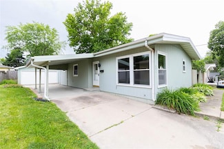 2519 E Tiffin Ave, Des Moines, IA 50317