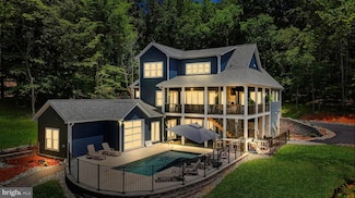 2937 Blount Dr, Bumpass, VA 23024