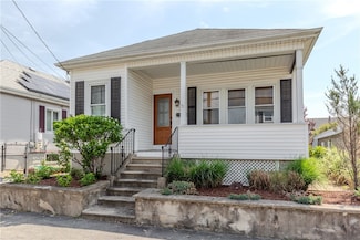94 Bentley St, East Providence, RI 02914