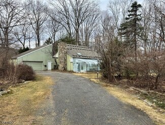 83 Timberbrook Rd, Rockaway, NJ 07866