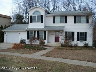 2 Jeffrey Dr, Kingston, PA 18704