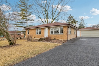 9928 S 82nd Ave, Palos Hills, IL 60465