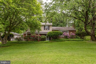 114 Kingwood Stockton Rd, Stockton, NJ 08559