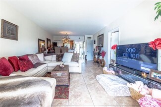 912 Pine Dr Unit 107, Pompano Beach, FL 33060