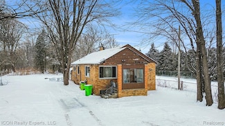 45945 N Gratiot Ave, Macomb, MI 48042