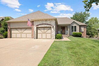 6021 Black Oak Dr S, Springfield, MO 65804