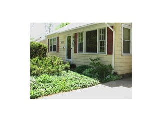 8232 Mackey St, Overland Park, KS 66204