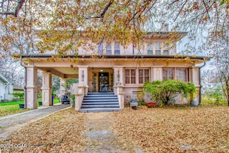 227 D St NW, Miami, OK 74354