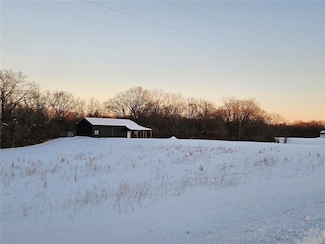 5775 Roach Rd, Godfrey, IL 62035