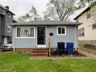 7713 Connecticut Ave, Cleveland, OH 44105