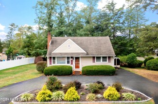 1747 Serpentine Dr, Forked River, NJ 08731