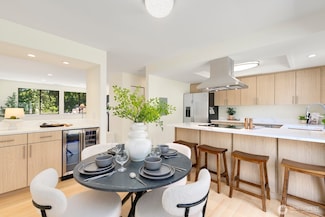 9930 NE 144th Ln Unit 206, Kirkland, WA 98034