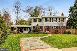 2631 Skidmore Cir, Vienna, VA 22180