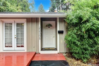 22305 60th Ave W, Mountlake Terrace, WA 98043