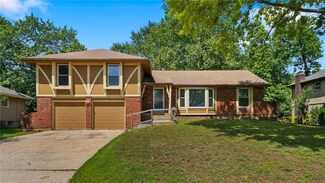 12508 Cambridge Ave, Grandview, MO 64030