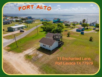 11 Enchanted Ln, Port Lavaca, TX 77979