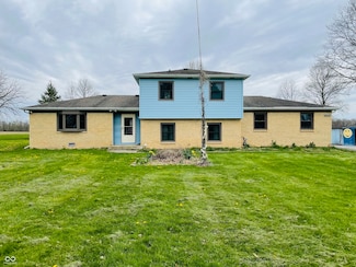 1387 W Furry Rd, Fountaintown, IN 46130