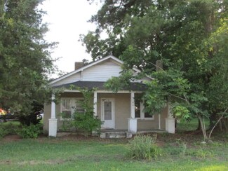 401 W Edwards St, Princeton, NC 27569