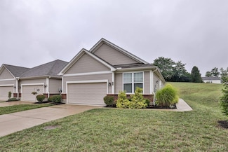 100 Springwood Place, Amelia, OH 45102