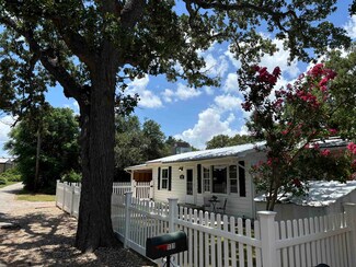 131 E White Rock, Buchanan Dam, TX 78609