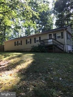 1694 Prayer Mission Rd, Windsor, PA 17366
