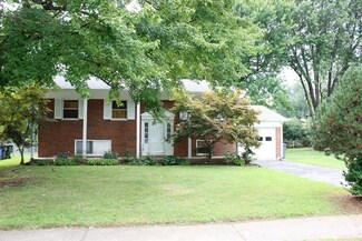 558 Halifax Dr, Lexington, KY 40503