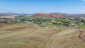 82385 Country Heights Dr, Kennewick, WA 99338