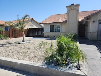 232 Stonewood Dr, Los Banos, CA 93635