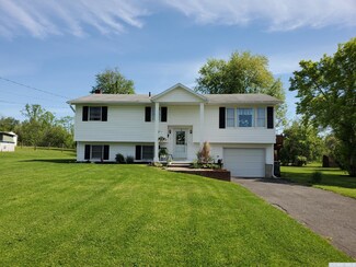 5 Rams Horn Rd, Catskill, NY 12414