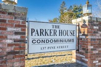 137 Pine St Unit 14, Lowell, MA 01851